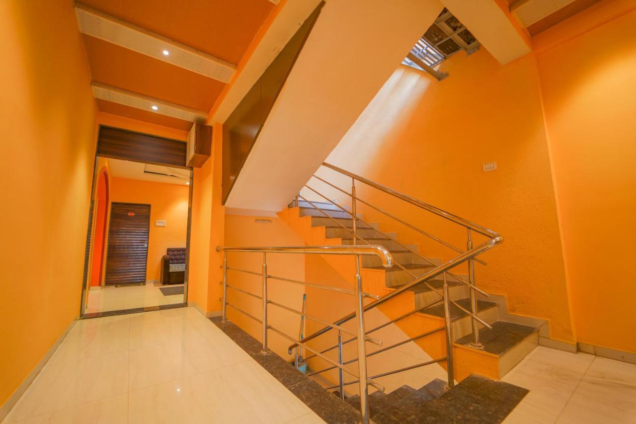 Hotel Veggies Residency & Pure Veg Restaurant Mahābaleshwar Exterior foto